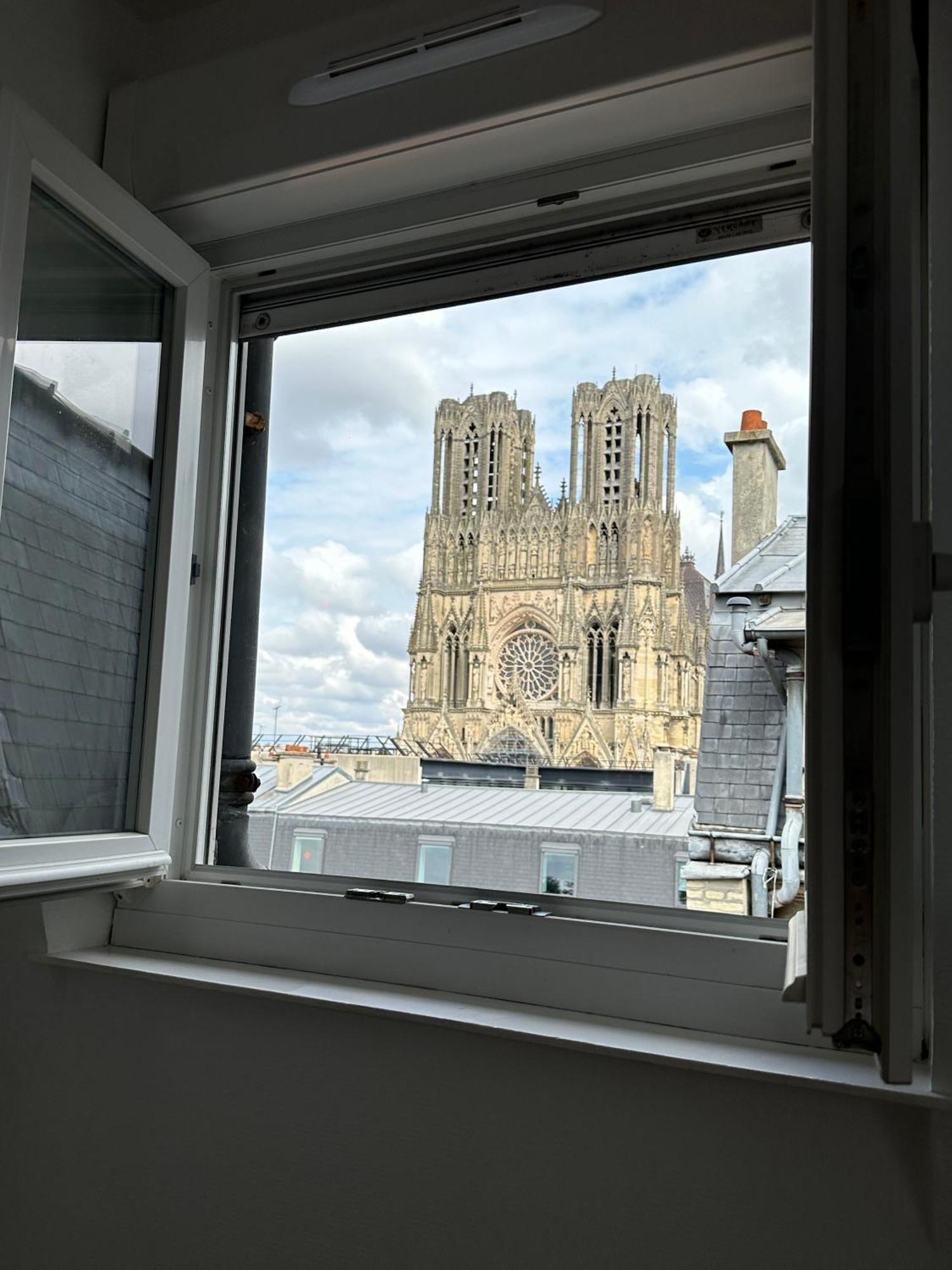 Faro, Vue Sur La Cathedrale Leilighet Reims Eksteriør bilde